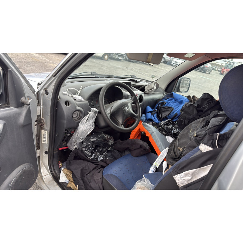 Calculateur moteur PEUGEOT PARTNER 1 Photo n°9