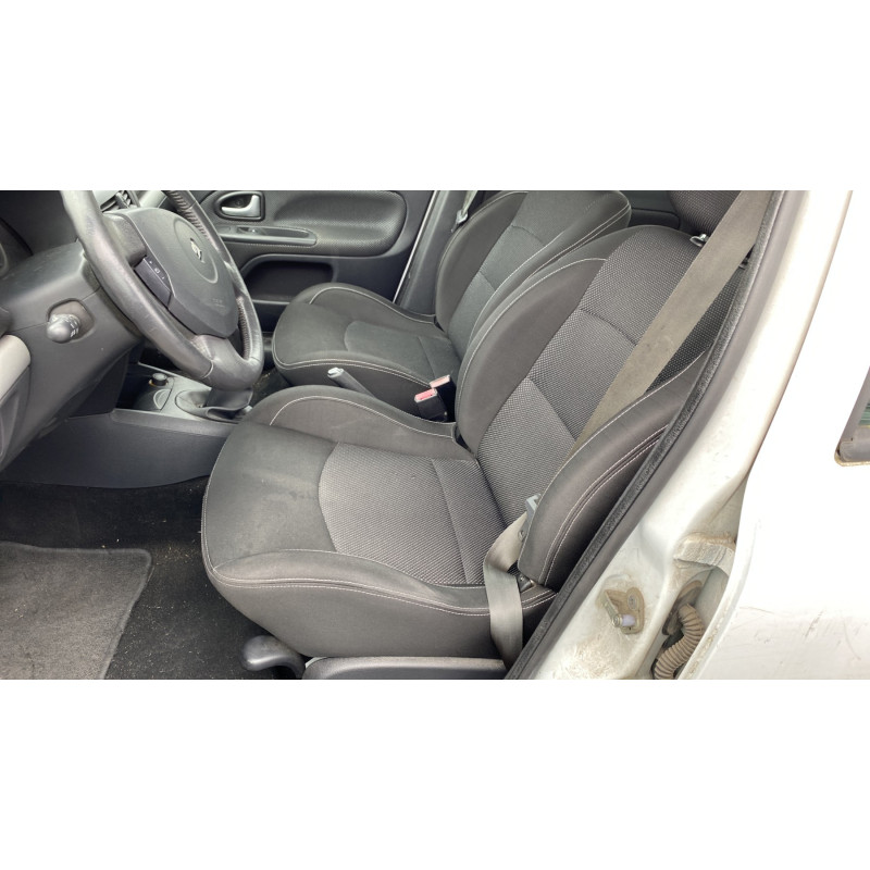 Calculateur moteur RENAULT CLIO 2 CAMPUS Photo n°17