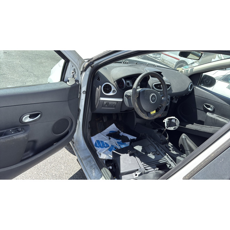 Calculateur moteur RENAULT CLIO 3 Photo n°16