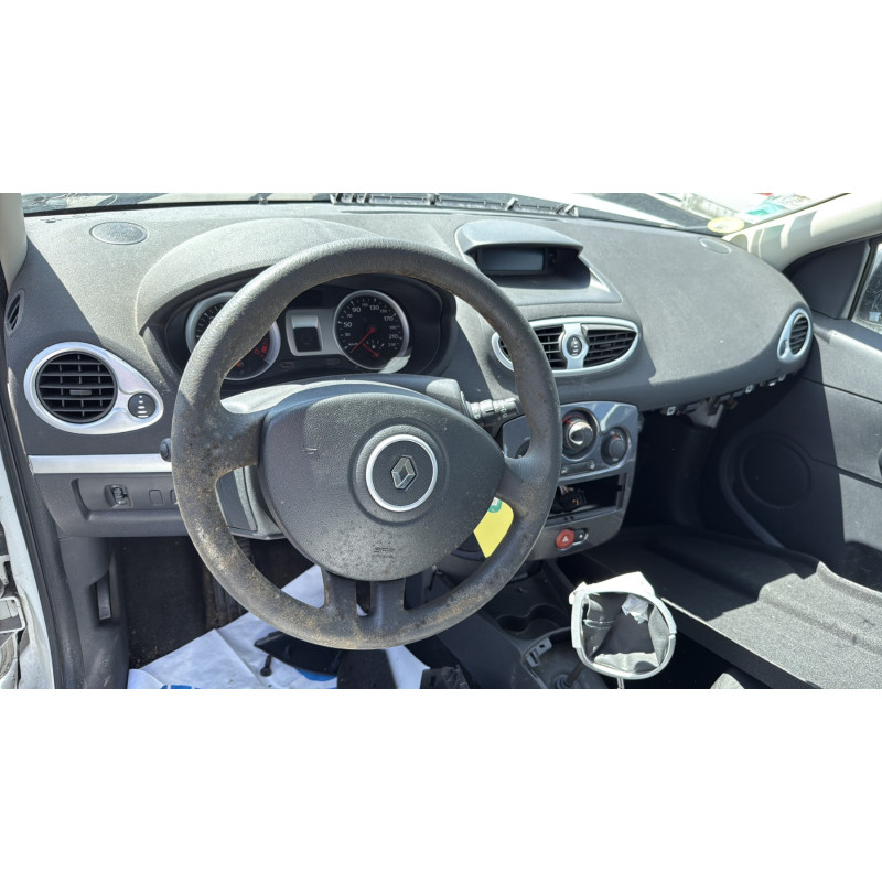 Calculateur moteur RENAULT CLIO 3 Photo n°17