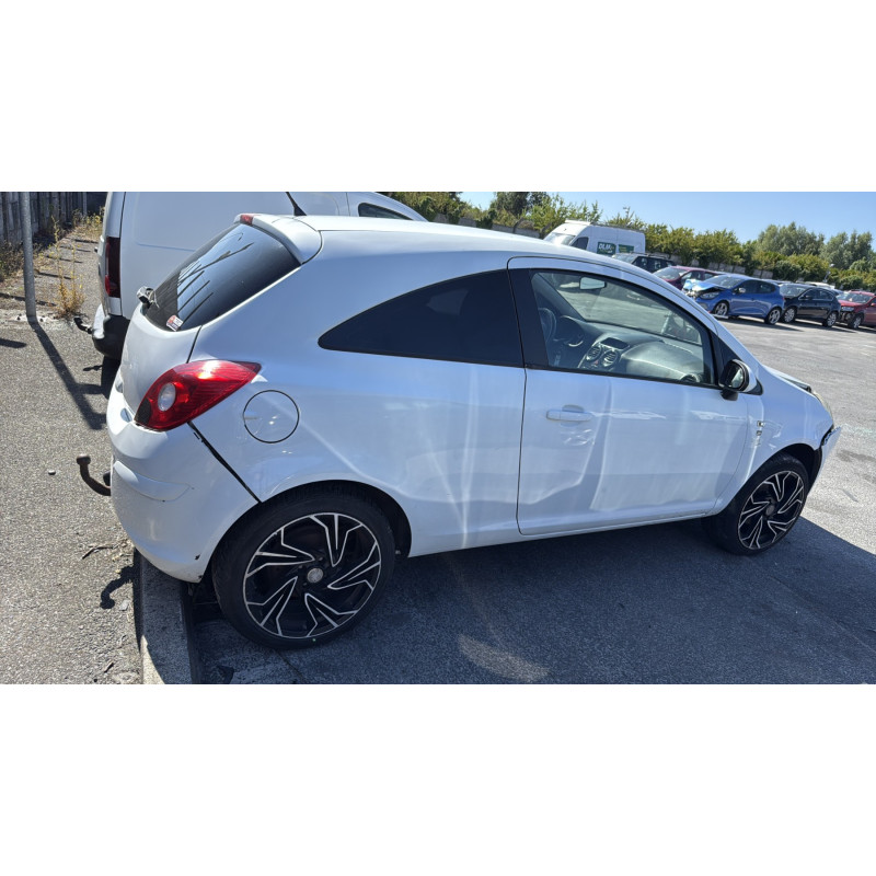 Alternateur OPEL CORSA D Photo n°12