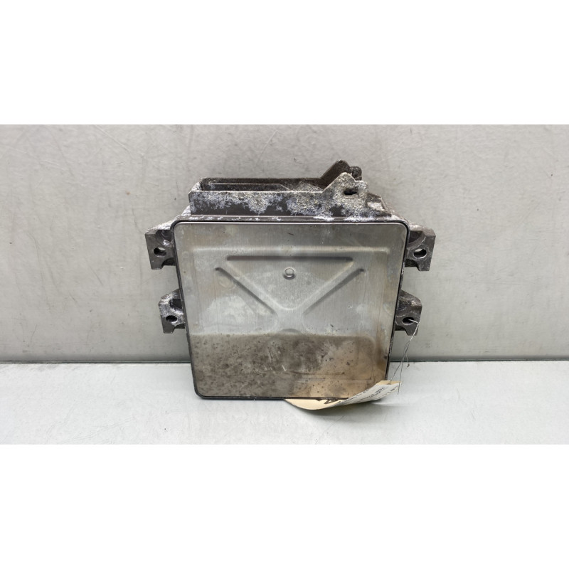 Calculateur moteur PEUGEOT 206 Photo n°4