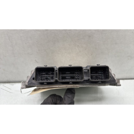 Calculateur moteur PEUGEOT EXPERT 2