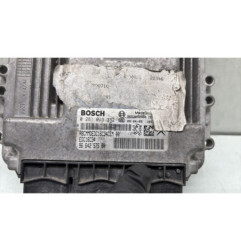 Calculateur moteur PEUGEOT EXPERT 2