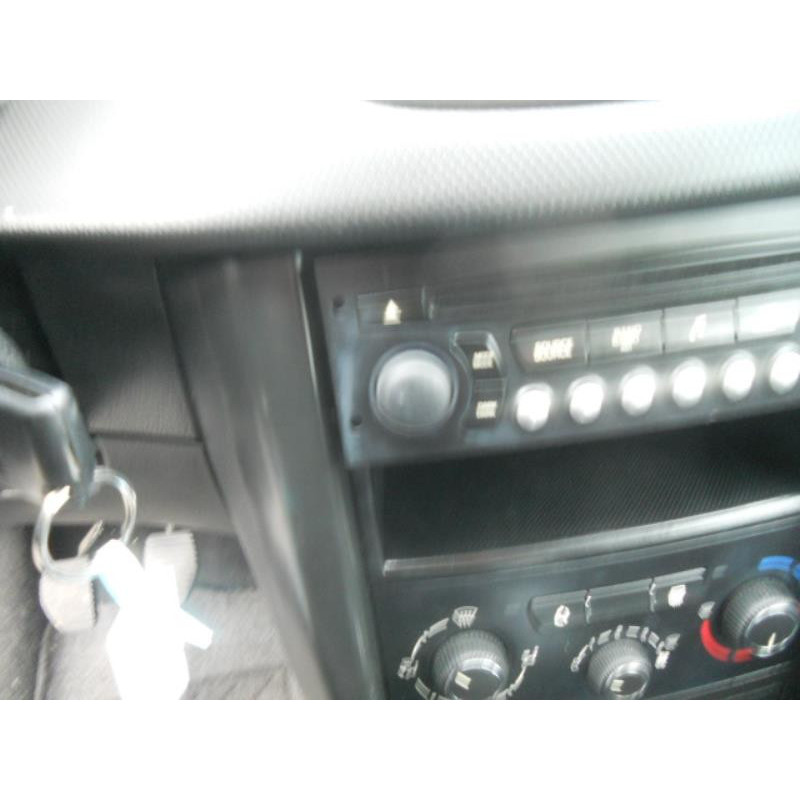 Calculateur moteur PEUGEOT 207 Photo n°5