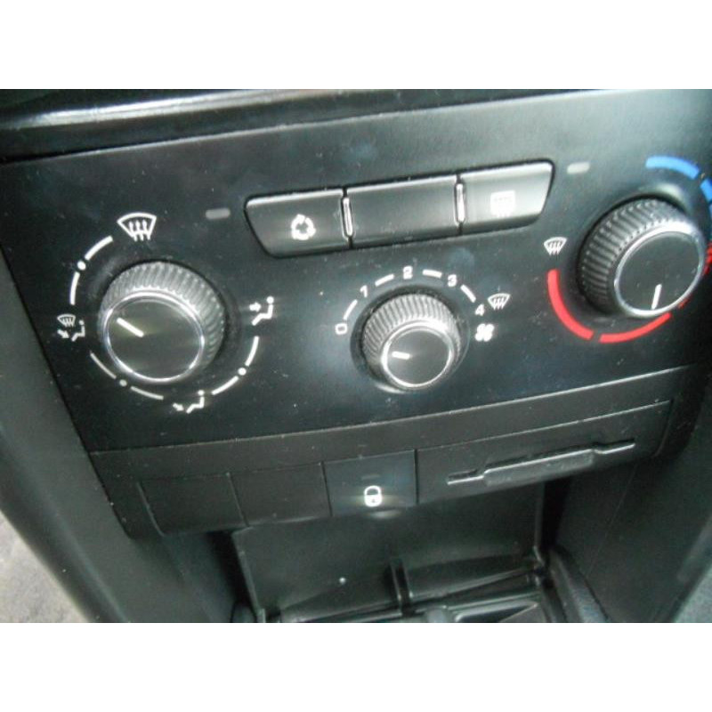 Calculateur moteur PEUGEOT 207 Photo n°9