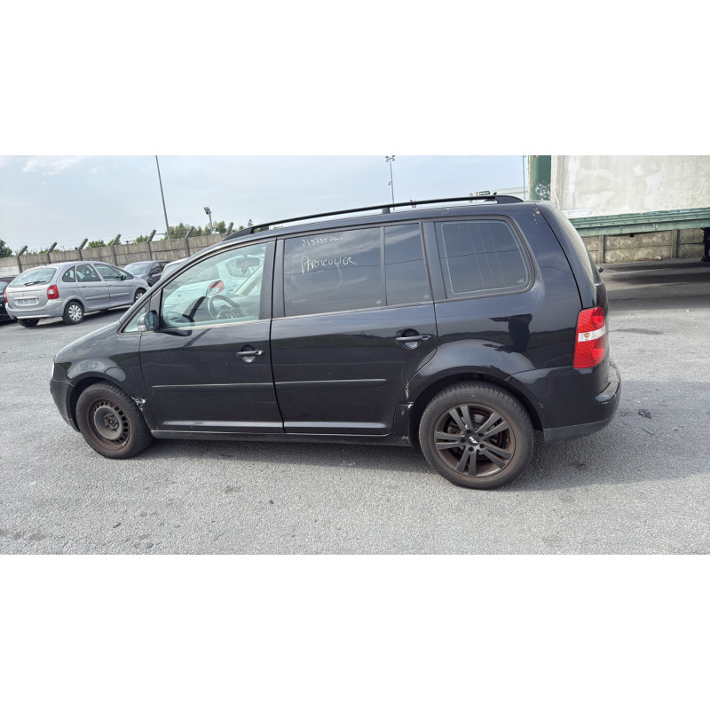 Calculateur moteur VOLKSWAGEN TOURAN 1 Photo n°11