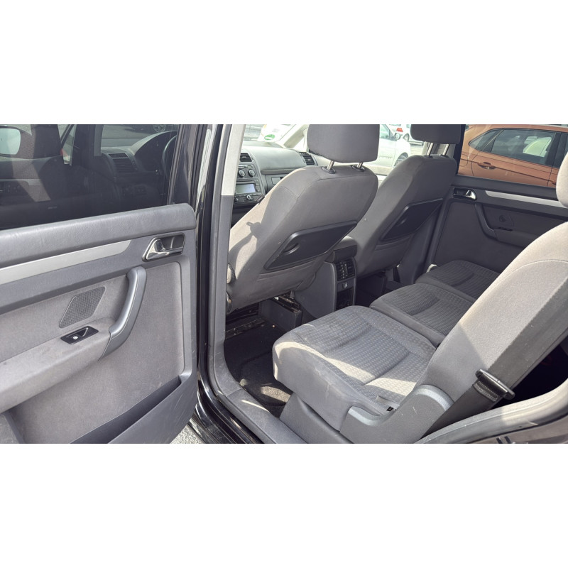 Calculateur moteur VOLKSWAGEN TOURAN 1 Photo n°15