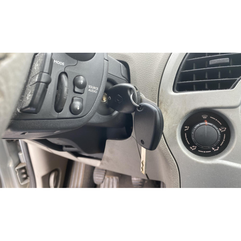 Calculateur moteur RENAULT MODUS Photo n°18