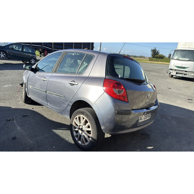 Calculateur moteur RENAULT CLIO 3 Photo n°8