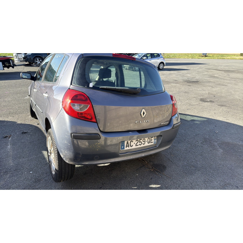 Calculateur moteur RENAULT CLIO 3 Photo n°9