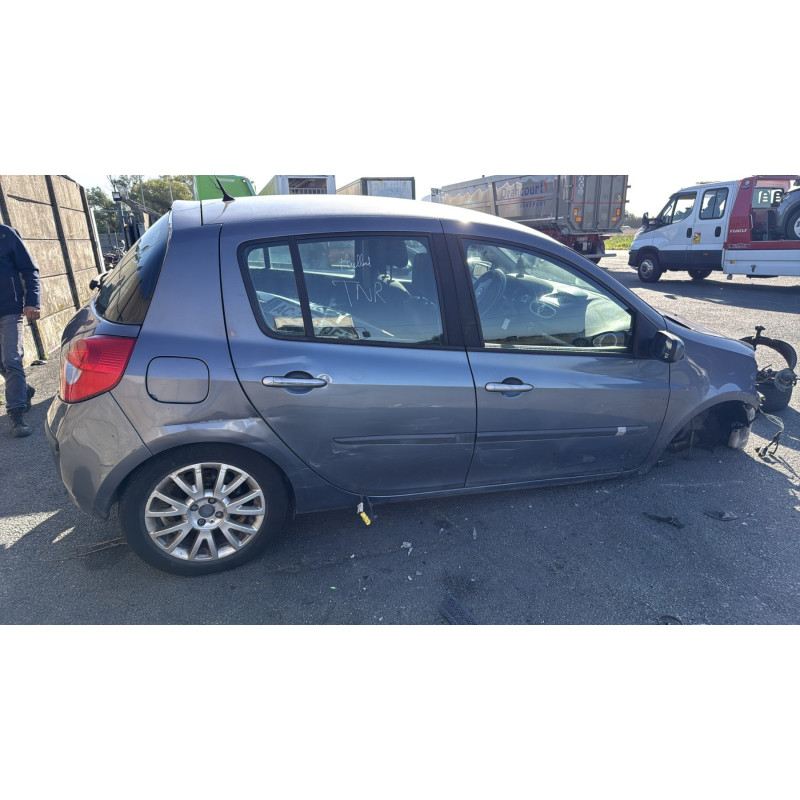 Calculateur moteur RENAULT CLIO 3 Photo n°11