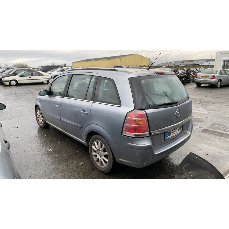 Alternateur OPEL ZAFIRA B Photo n°7