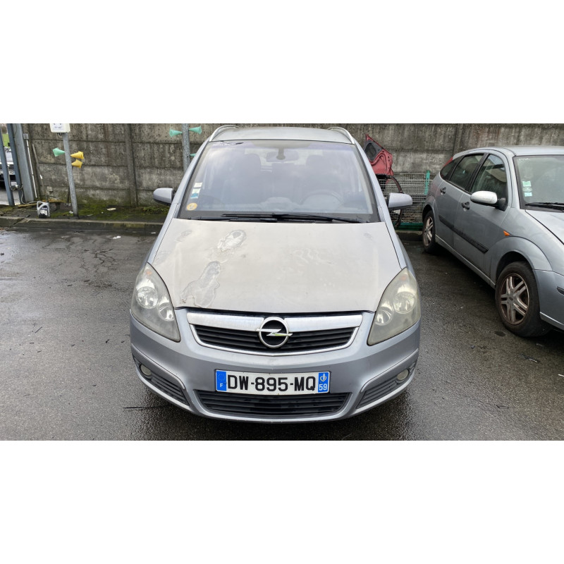 Alternateur OPEL ZAFIRA B Photo n°11