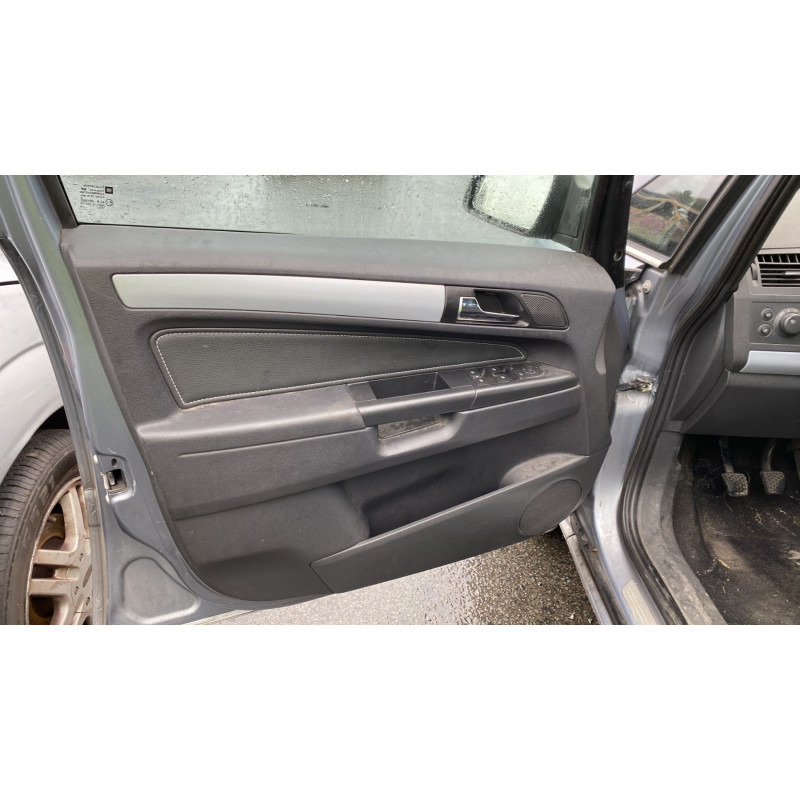 Alternateur OPEL ZAFIRA B Photo n°13