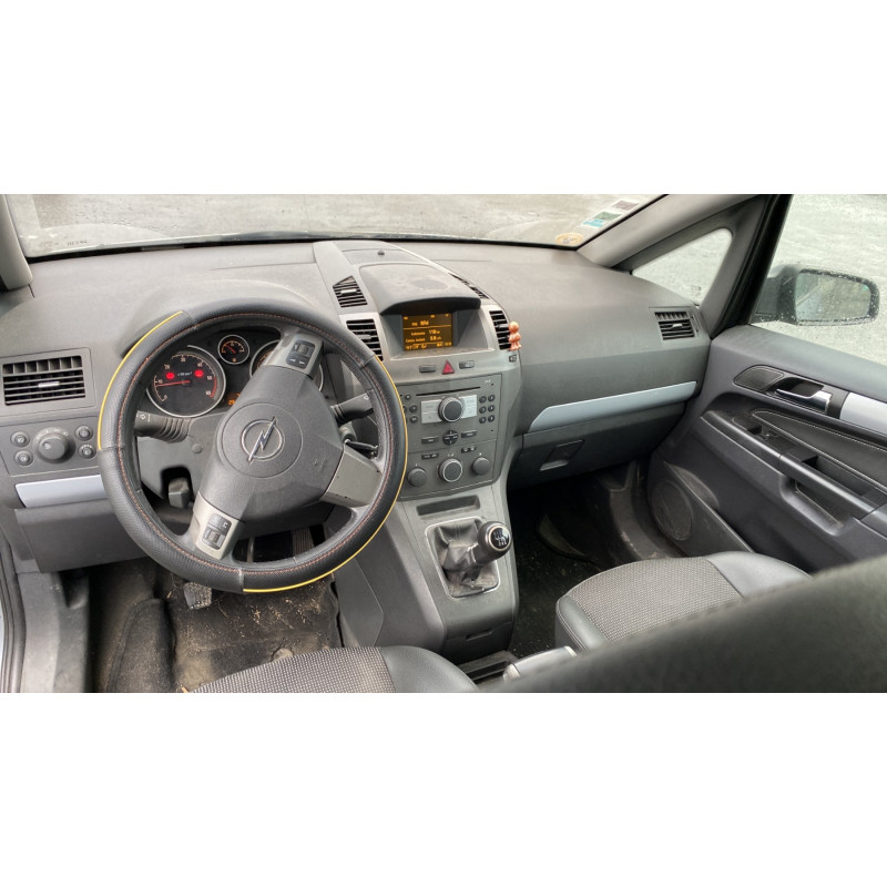 Alternateur OPEL ZAFIRA B Photo n°17
