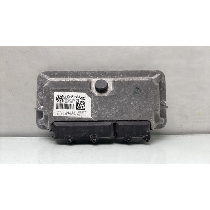 Calculateur moteur VOLKSWAGEN POLO 5 Photo n°1