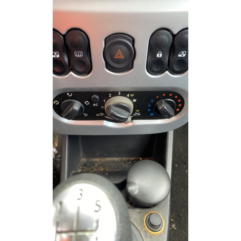 Calculateur moteur DACIA SANDERO 1 Photo n°15
