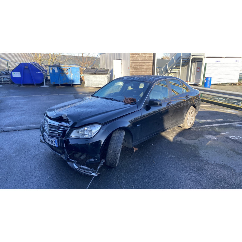 Pompe de direction MERCEDES CLASSE C 204 Photo n°4