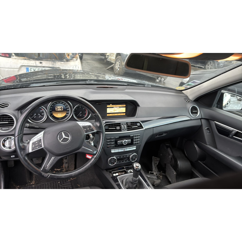 Pompe de direction MERCEDES CLASSE C 204 Photo n°17