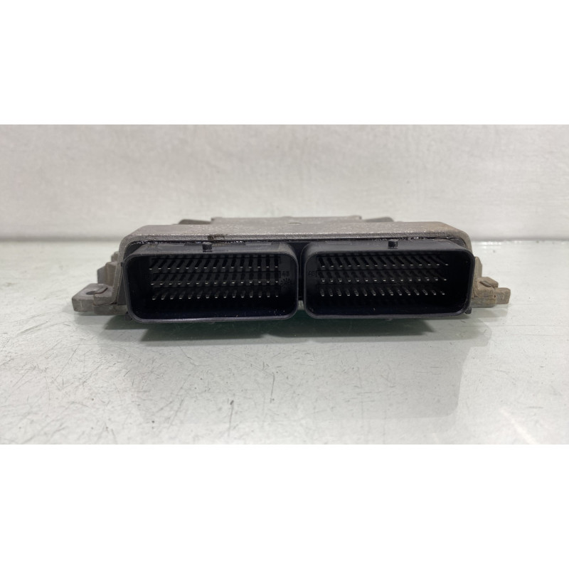 Calculateur moteur RENAULT TWINGO 1 Photo n°4