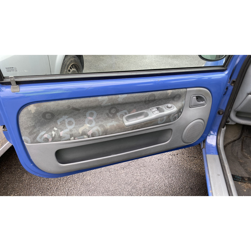 Calculateur moteur RENAULT TWINGO 1 Photo n°13