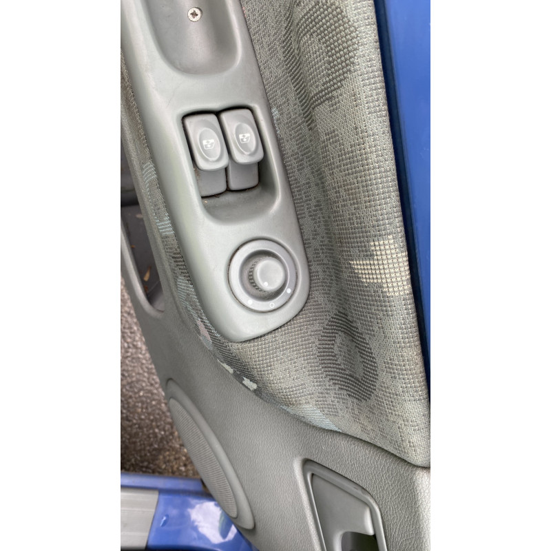 Calculateur moteur RENAULT TWINGO 1 Photo n°14