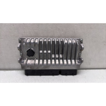 Calculateur moteur TOYOTA YARIS 3 Photo n°1