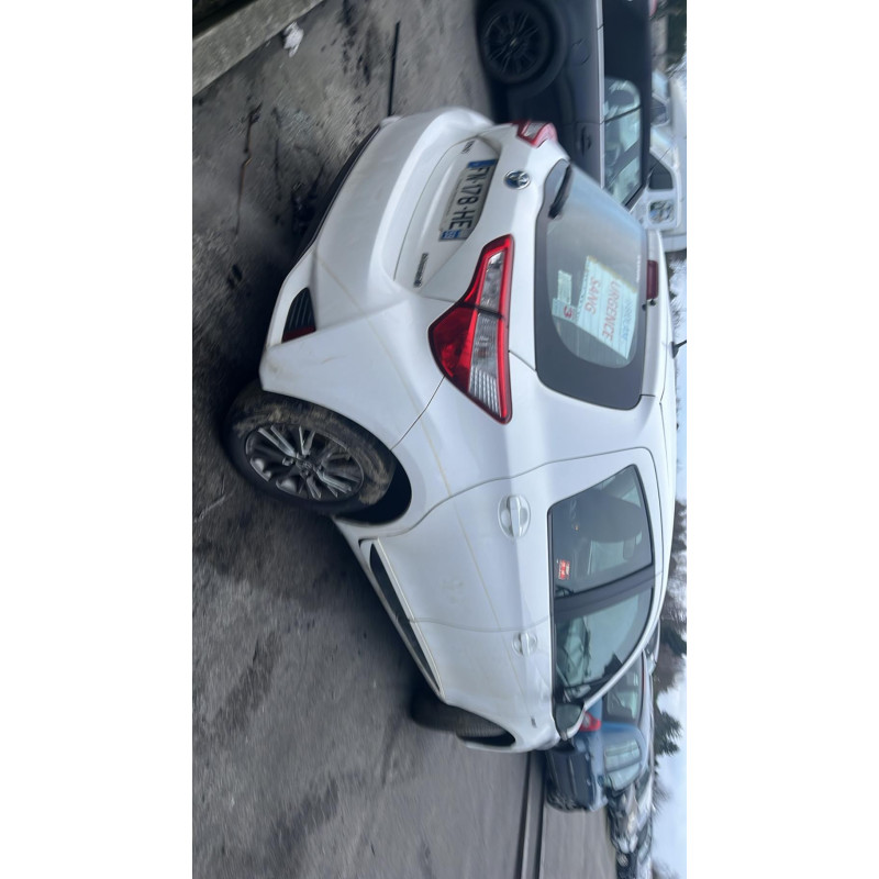 Calculateur moteur TOYOTA YARIS 3 Photo n°5