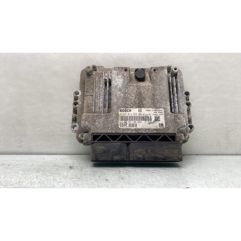Calculateur moteur OPEL ZAFIRA B Photo n°3