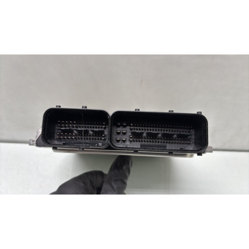 Calculateur moteur VOLKSWAGEN GOLF PLUS Photo n°3