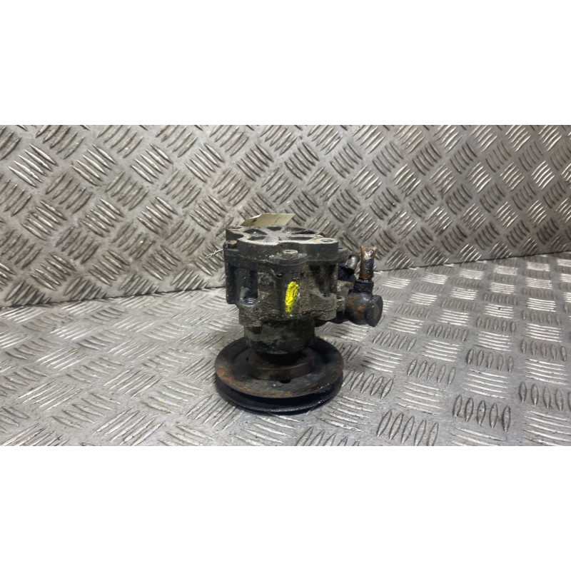 Pompe de direction VOLKSWAGEN GOLF 3 Photo n°1