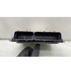 Calculateur moteur TOYOTA YARIS 3