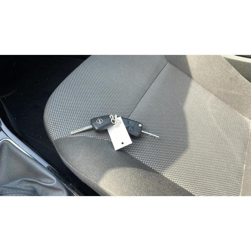 Pompe de direction OPEL ASTRA H Photo n°2