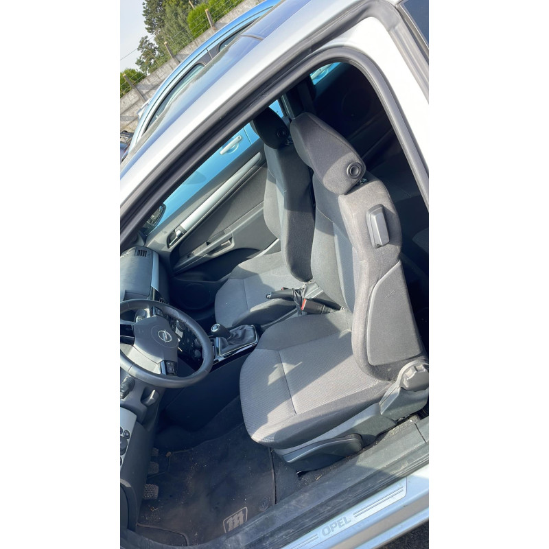 Pompe de direction OPEL ASTRA H Photo n°9