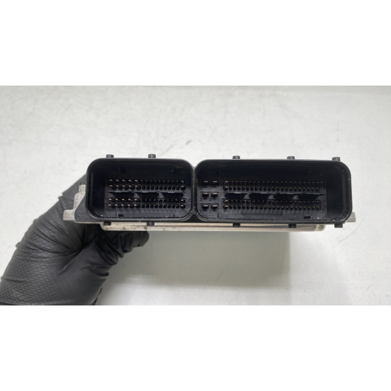 Calculateur moteur VOLKSWAGEN GOLF PLUS Photo n°4