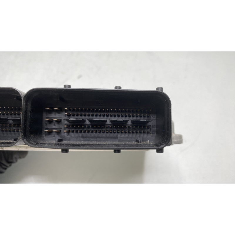 Calculateur moteur VOLKSWAGEN GOLF PLUS Photo n°5