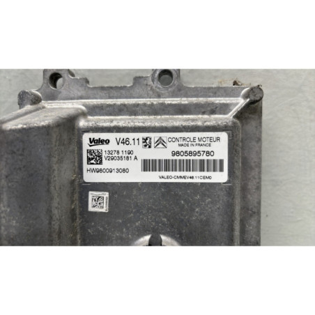 Calculateur moteur PEUGEOT 208 1