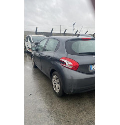 Calculateur moteur PEUGEOT 208 1