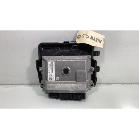 Calculateur moteur PEUGEOT 208 1