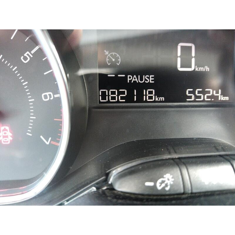 Calculateur moteur PEUGEOT 208 1 Photo n°4