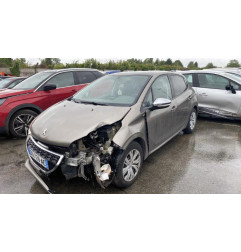 Calculateur moteur PEUGEOT 208 1