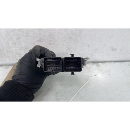 Calculateur moteur SUZUKI SWIFT 4