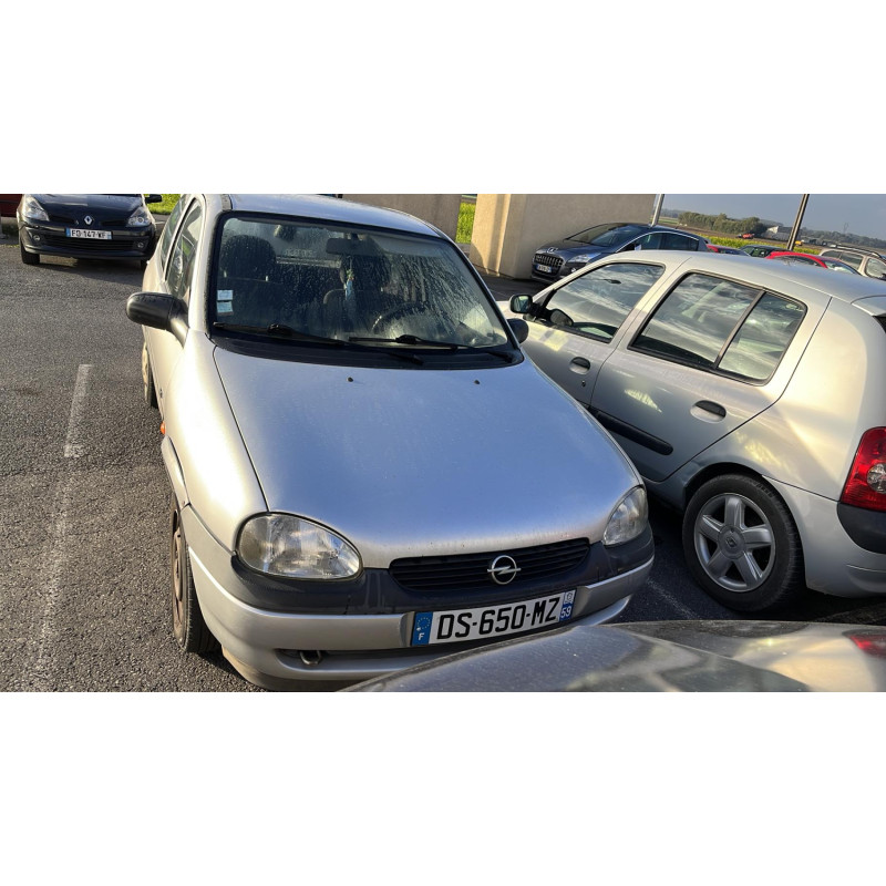 Alternateur OPEL CORSA B Photo n°8