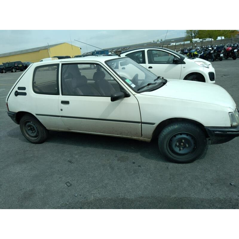 Alternateur PEUGEOT 205 Photo n°8
