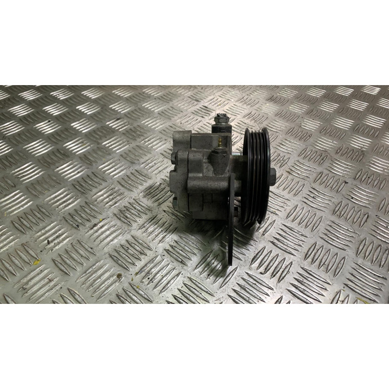 Pompe de direction CHEVROLET AVEO 1 Photo n°3