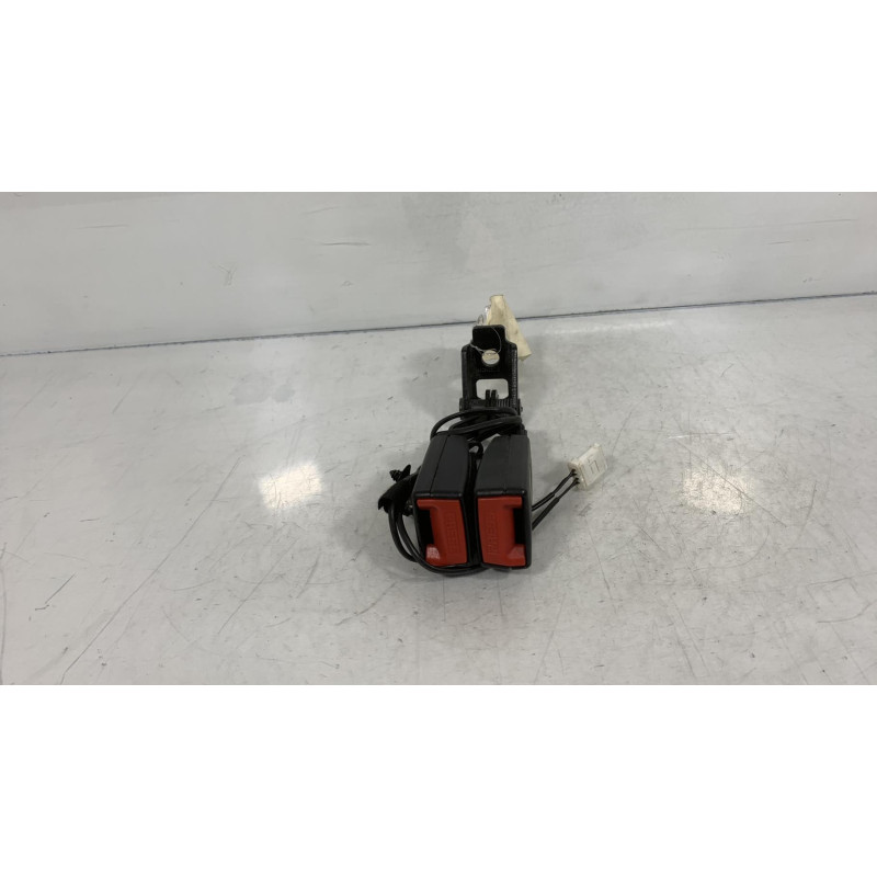 Attache ceinture arriere gauche CITROEN C5 2 Photo n°3