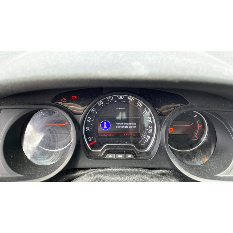 Attache ceinture arriere gauche CITROEN C5 2 Photo n°9