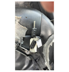 Attache ceinture arriere gauche CITROEN C5 2