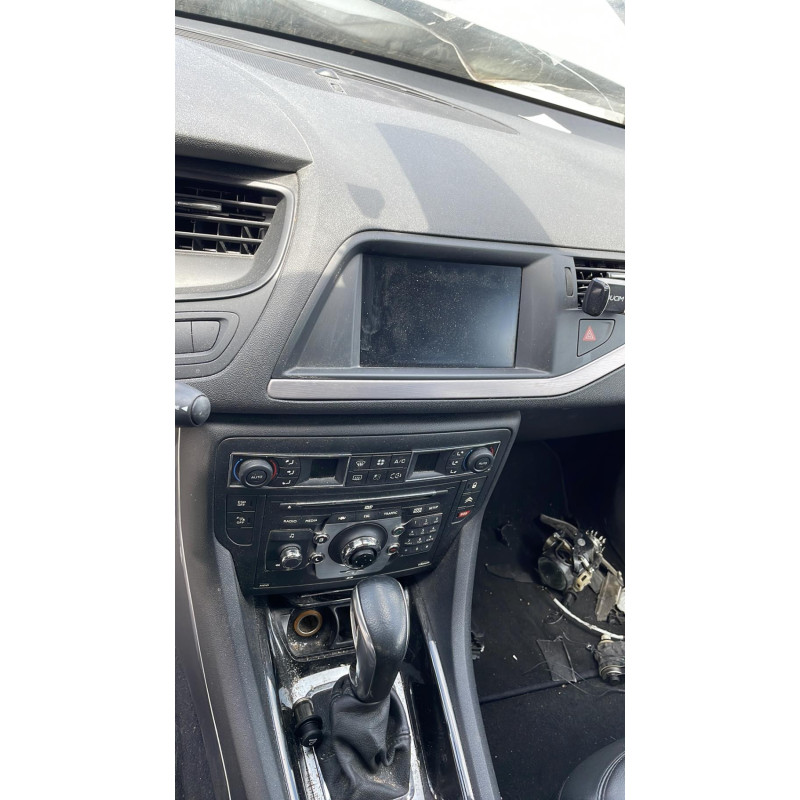 Attache ceinture arriere gauche CITROEN C5 2 Photo n°12